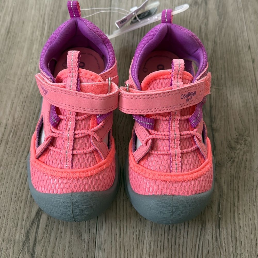 Toddler Girls Sandal Sneakers NWT size 8 OshKosh Pink and Purple - CUTE!